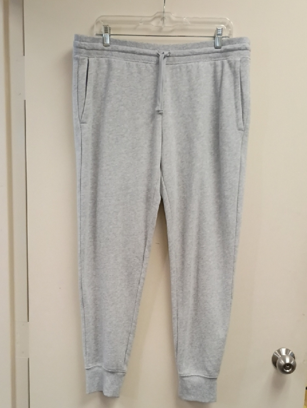Amazon Essentials Light Gray Jogger Sweatpants Men’s Size Large